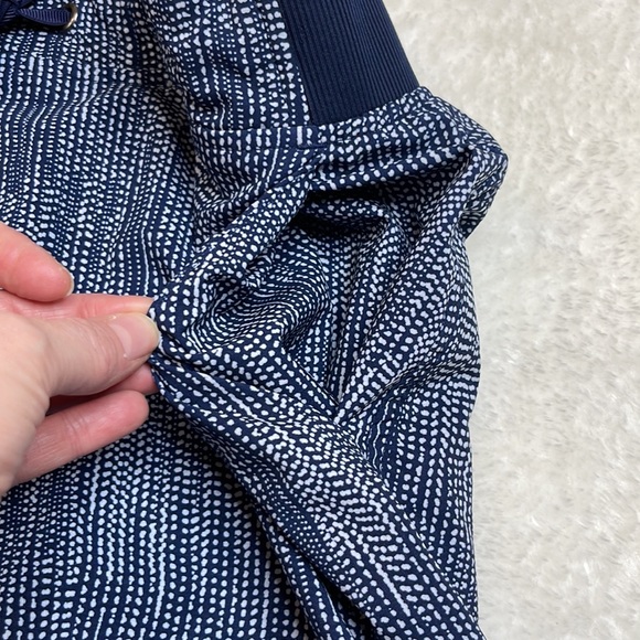 Athleta Midtown Batik Skort Navy and White Size 10 - Picture 5 of 11